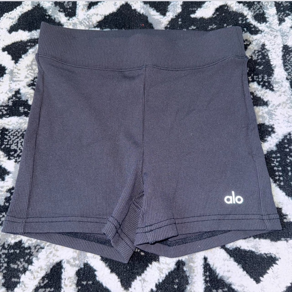 ALO Yoga Women's Ribbed Bike Shorts